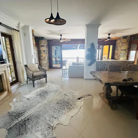 Deniz Manzarali Tas *