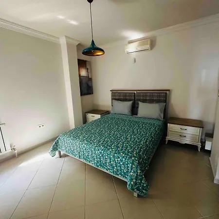 Deniz Manzarali Tas Villa Bodrum