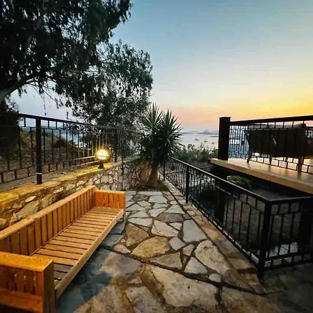 Deniz Manzarali Tas Villa *