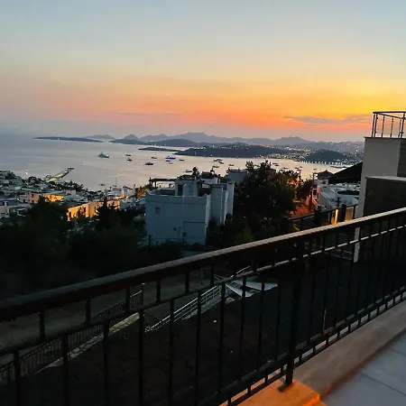 Villa Deniz Manzarali Tas