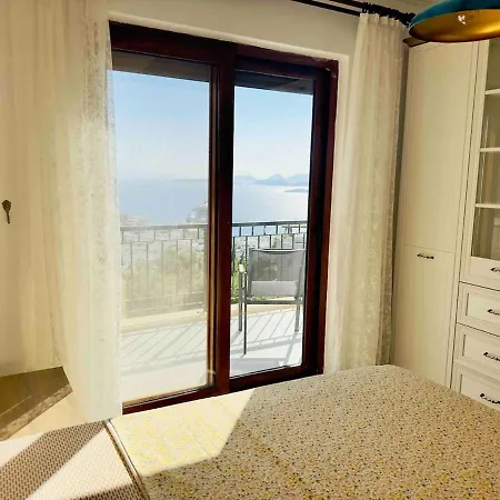 Villa Deniz Manzarali Tas Bodrum