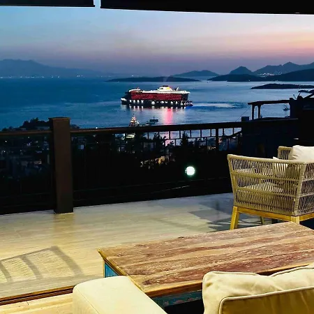 Villa Deniz Manzarali Tas *