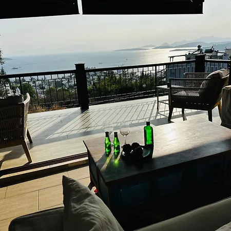 Vila Deniz Manzarali Tas