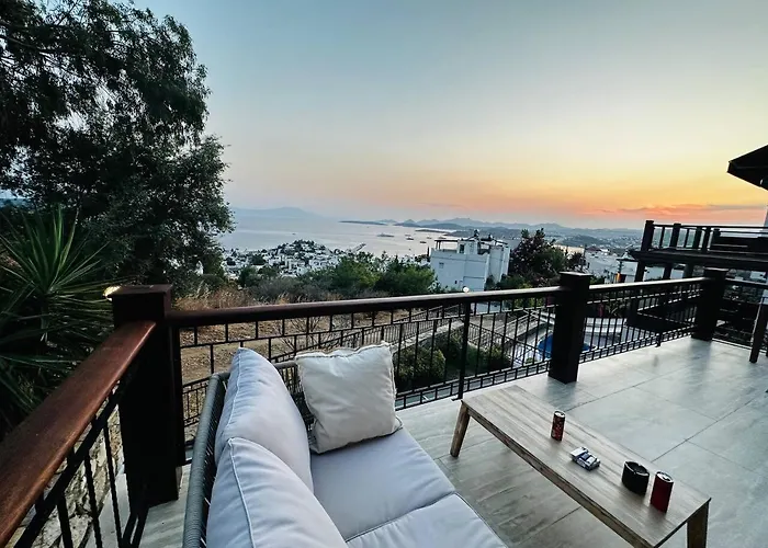 Villa Deniz Manzarali Tas *