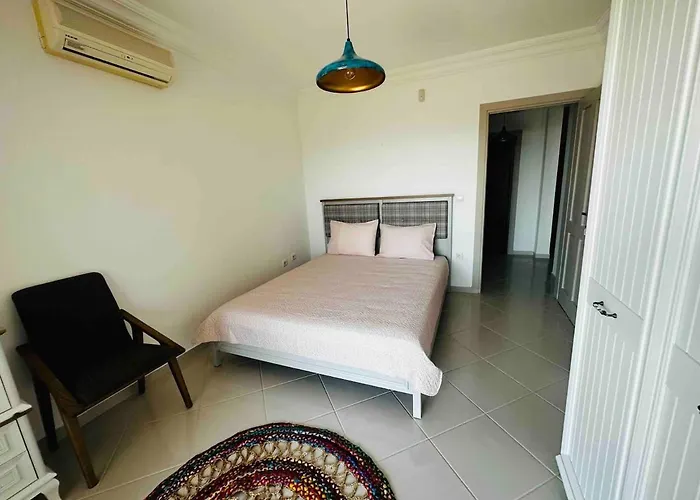 Villa Deniz Manzarali Tas *