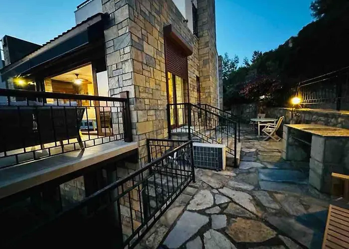 Deniz Manzarali Tas Bodrum